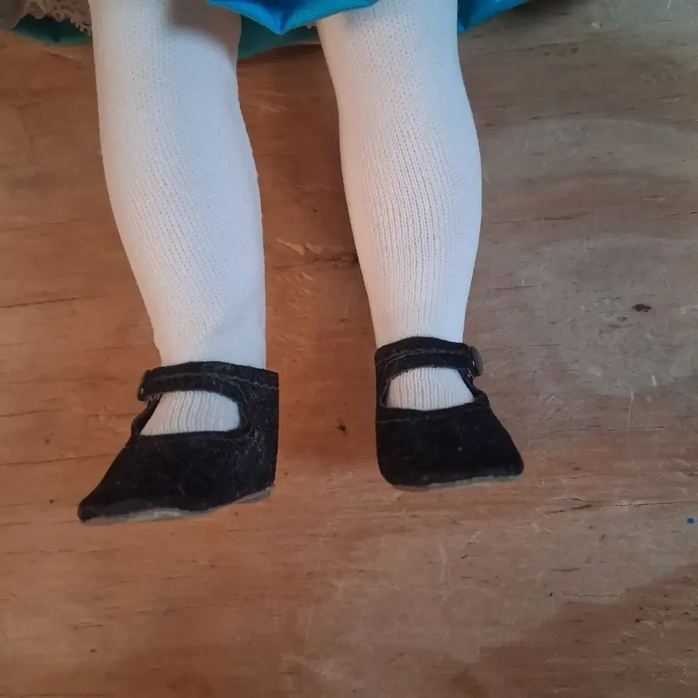 Madame Alexander Alice in Wonderland Doll Blue Dress Vintage 14 inch Toy Doll